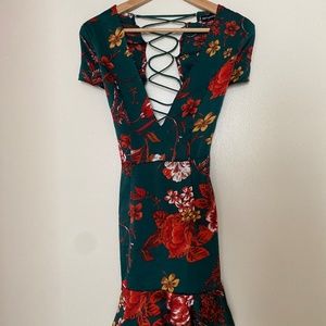 Pretty Little Things Floral Lace Dress